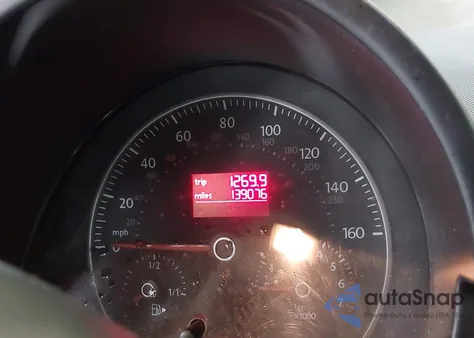 2007 Volkswagen New Beetle Triple White z USA, uszkodzony, nr VIN 3VWFF31YX7M410257